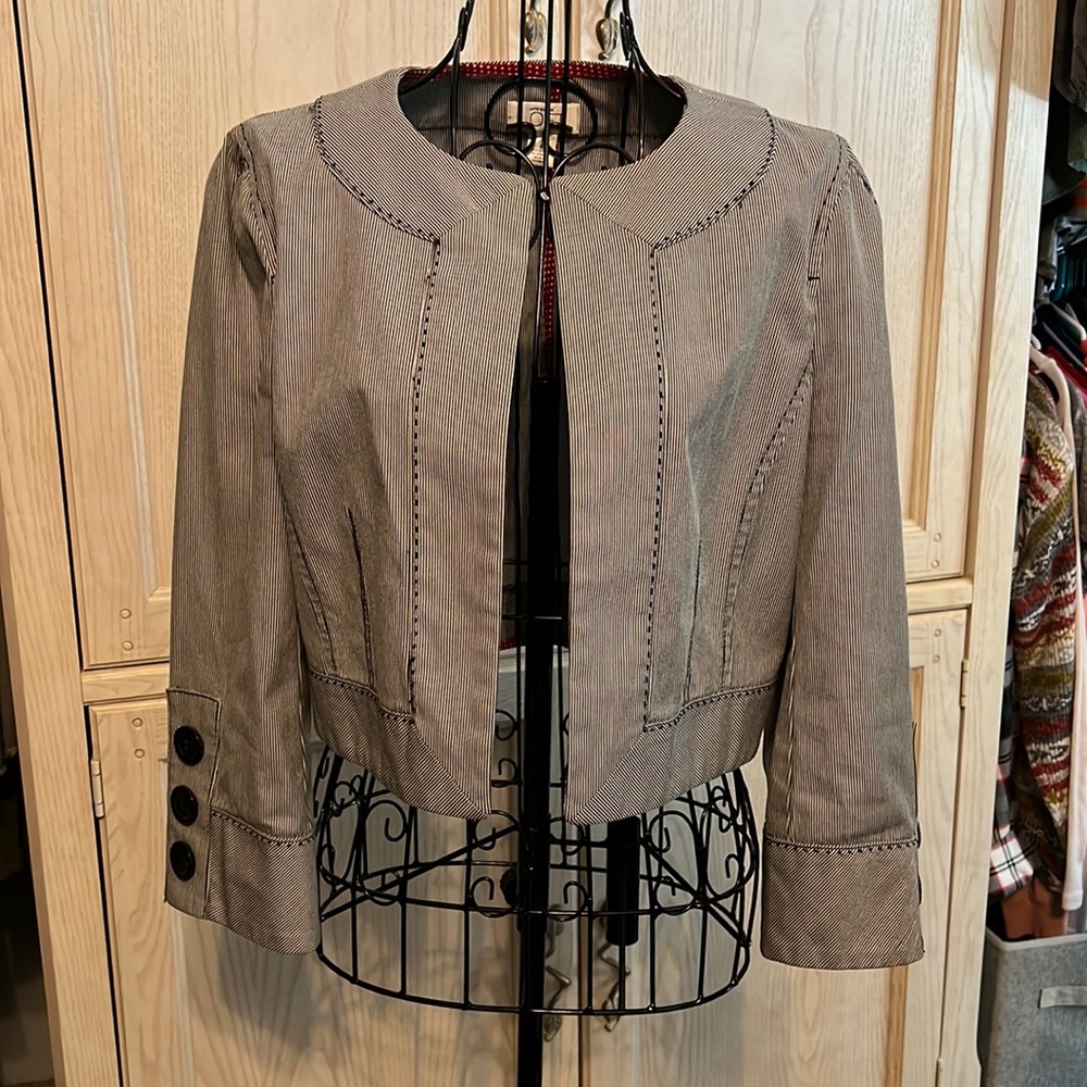 Ann Taylor loft cropped‎ jacket